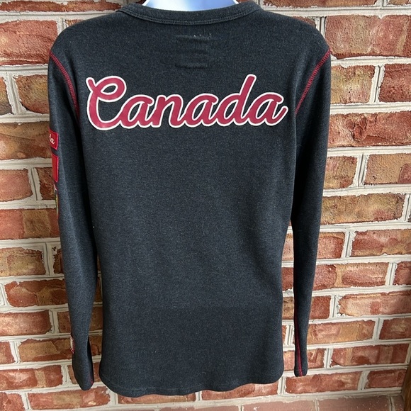 Vintage Collection super soft Canada Long sleeve T shirt. Medium - Picture 2 of 14
